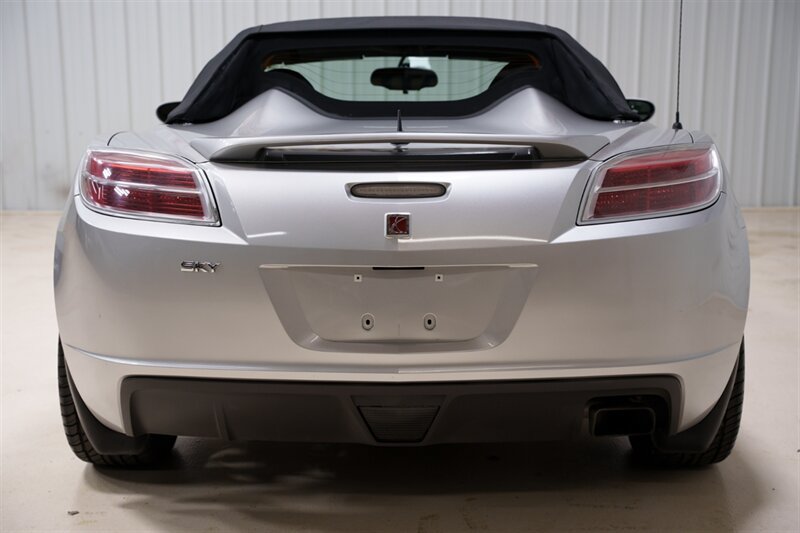 Used 2008 Saturn Sky w/ Premium Trim Package RWD image 6