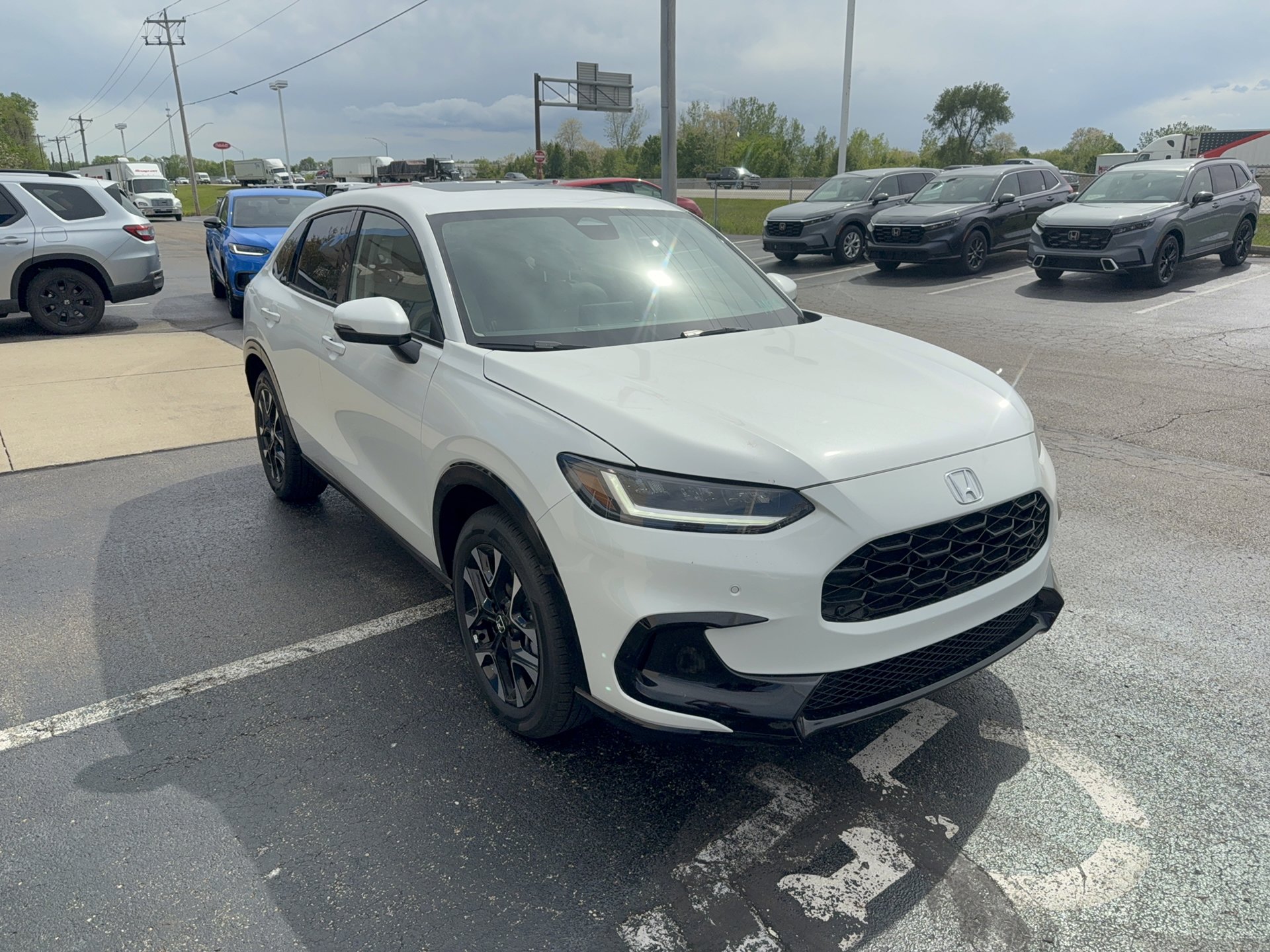 New 2027 Honda HR-V EX-L image 3