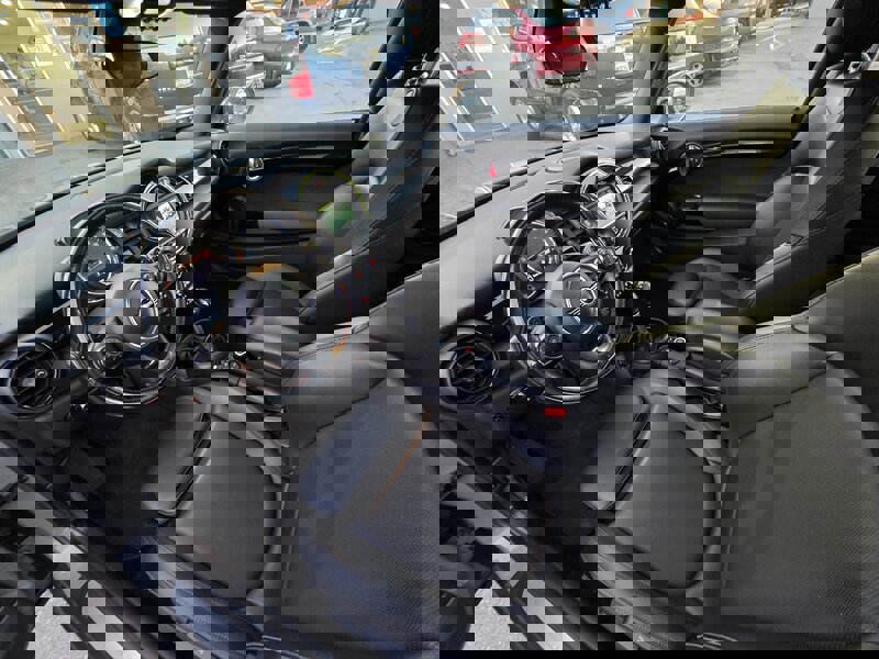 Used 2019 MINI Cooper S image 17