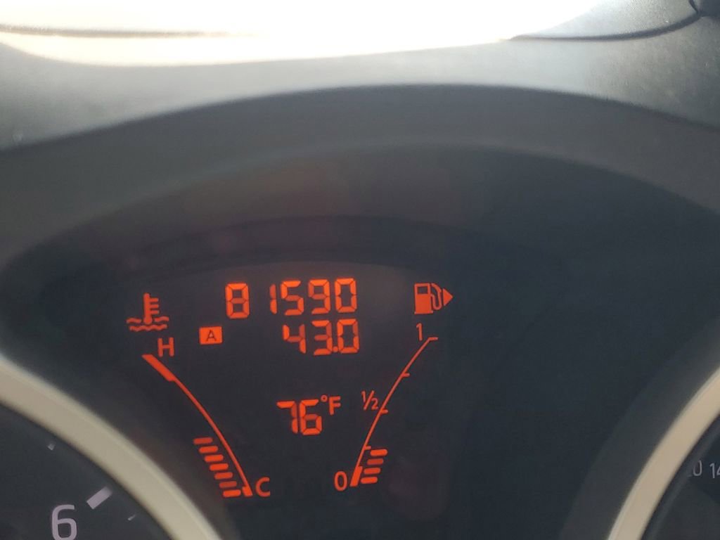 Used 2014 Nissan Juke S image 23