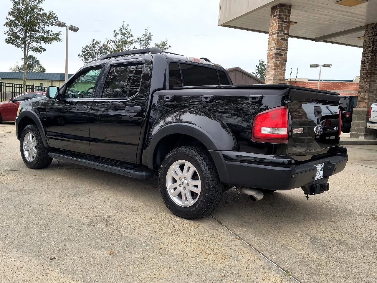 Used 2008 Ford Explorer Sport Trac XLT image 4
