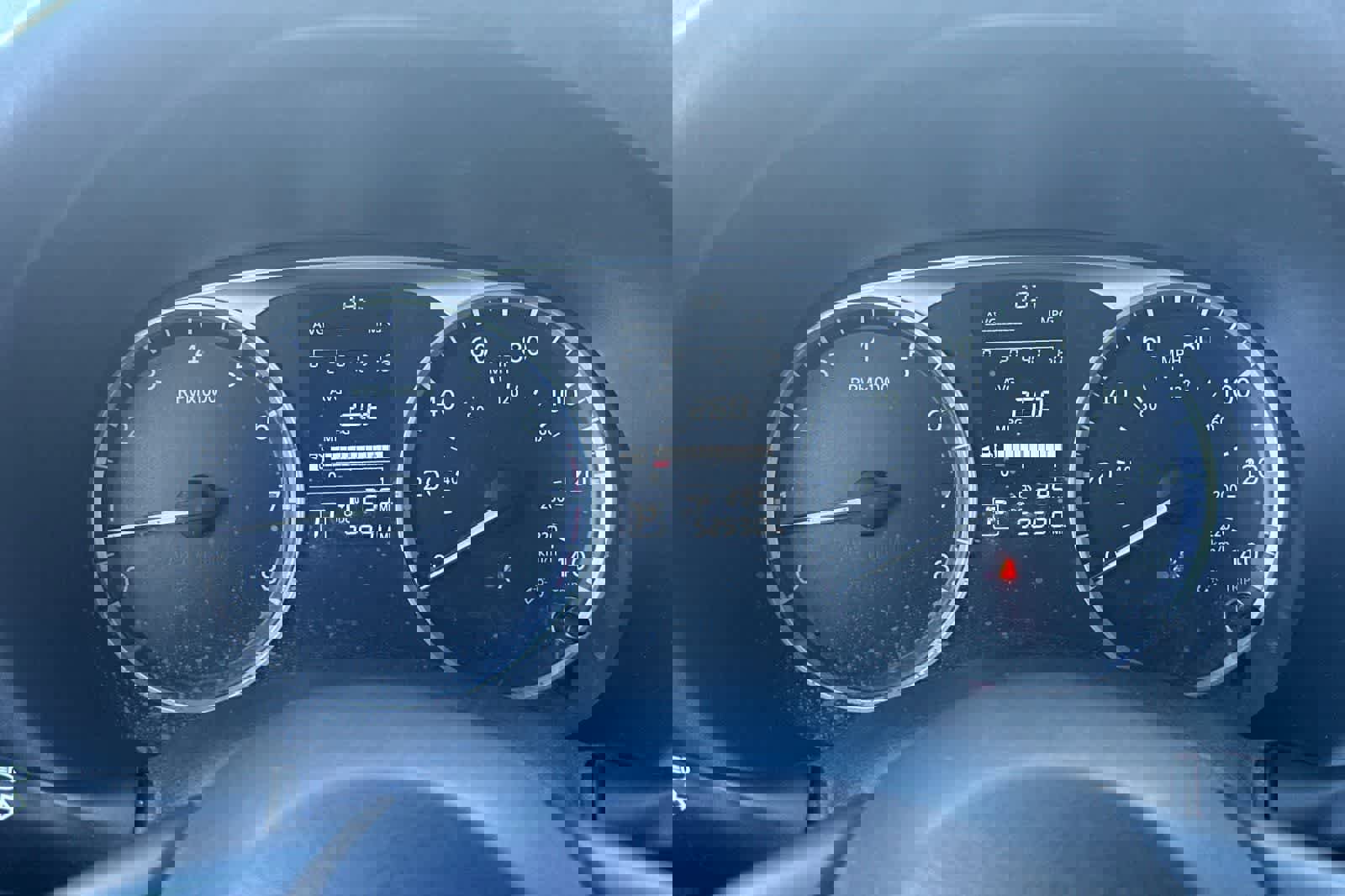 Used 2018 Nissan Kicks S FWD image 27