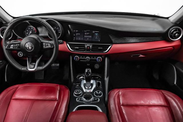Used 2020 Alfa Romeo Giulia w/ Nero Edizione RWD image 15