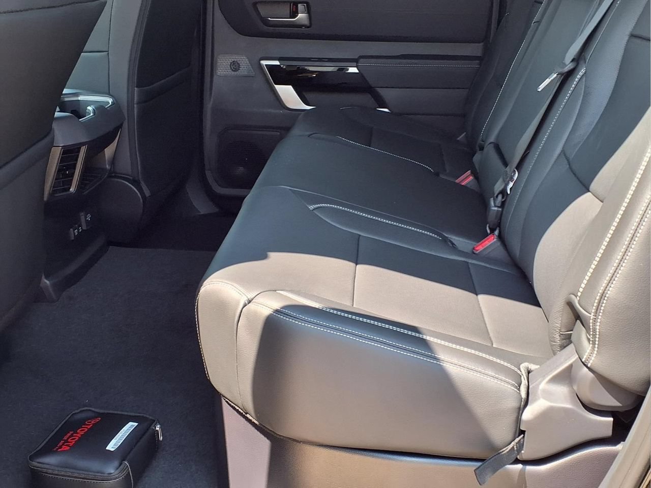 New 2026 Toyota Tundra Limited AWD/4WD image 10
