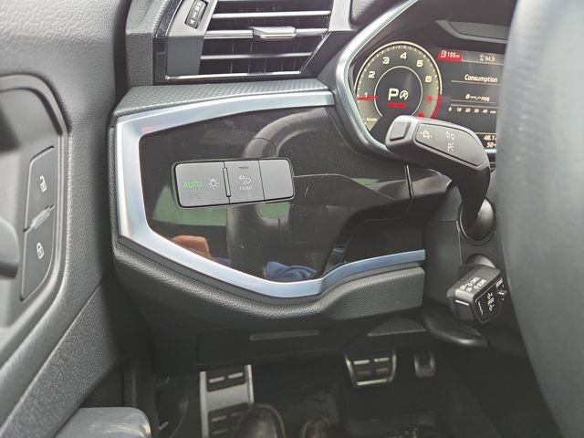 Used 2023 Audi Q3 2.0T Premium Plus w/ Premium Plus Package image 23