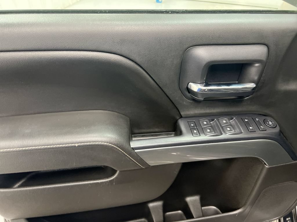 Used 2015 Chevrolet Silverado 1500 LT AWD/4WD image 19