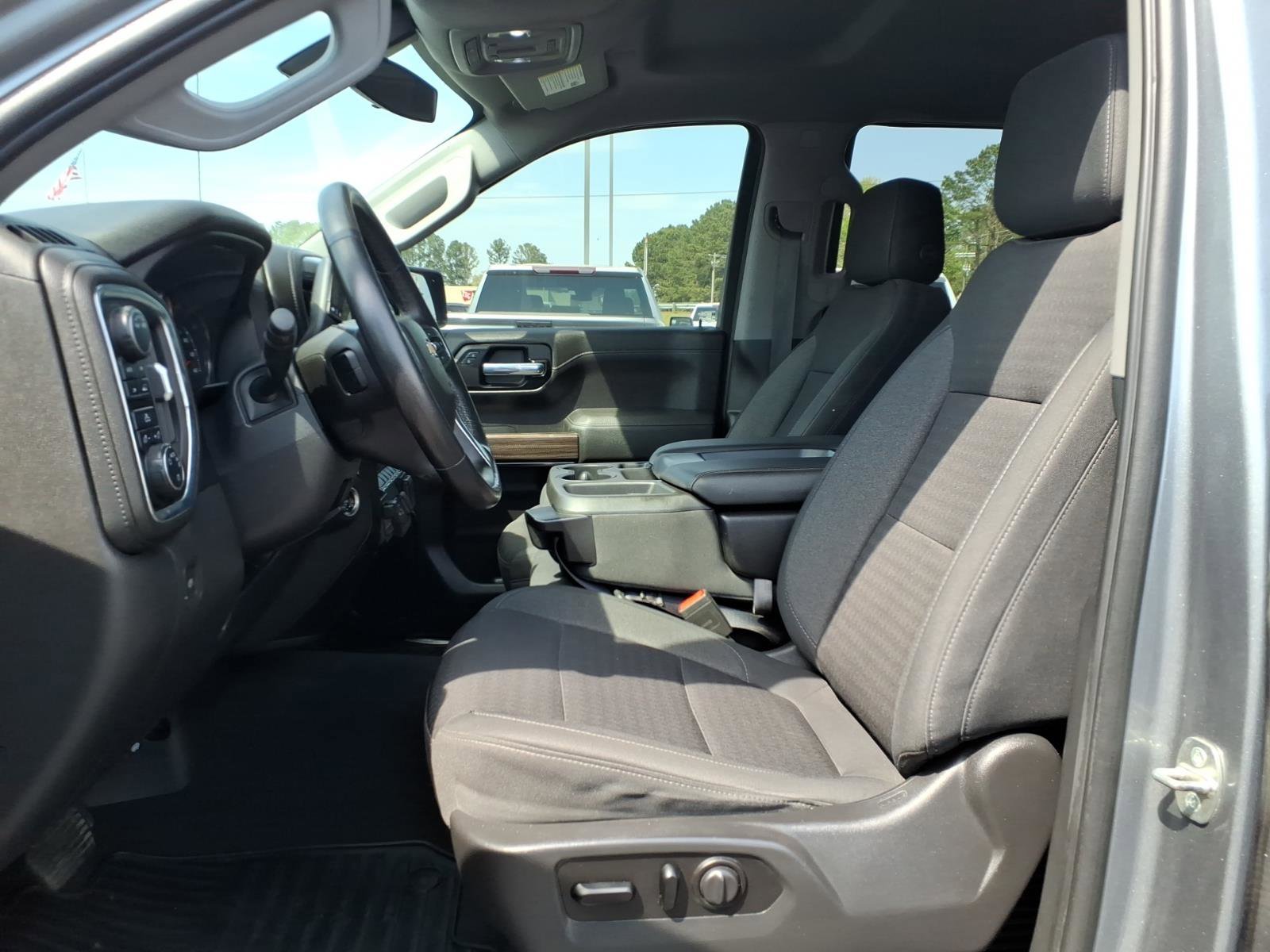 Used 2020 Chevrolet Silverado 1500 LT w/ All-Star Edition image 19