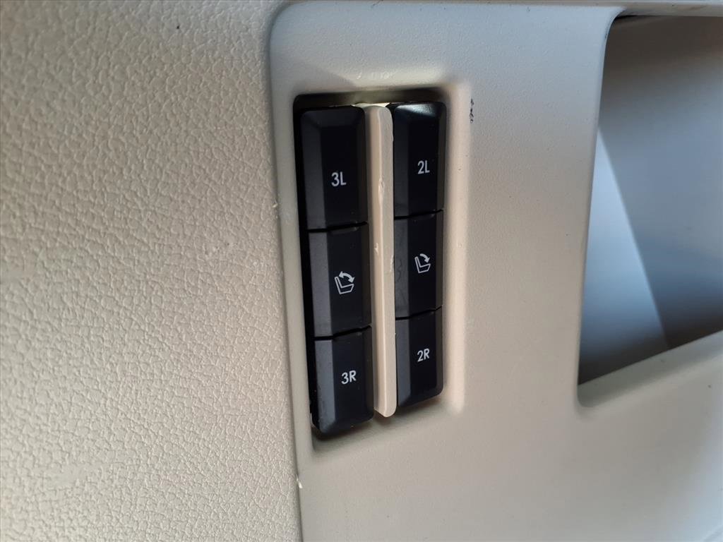 Used 2018 Lincoln Navigator Reserve w/ Technology Package image 16