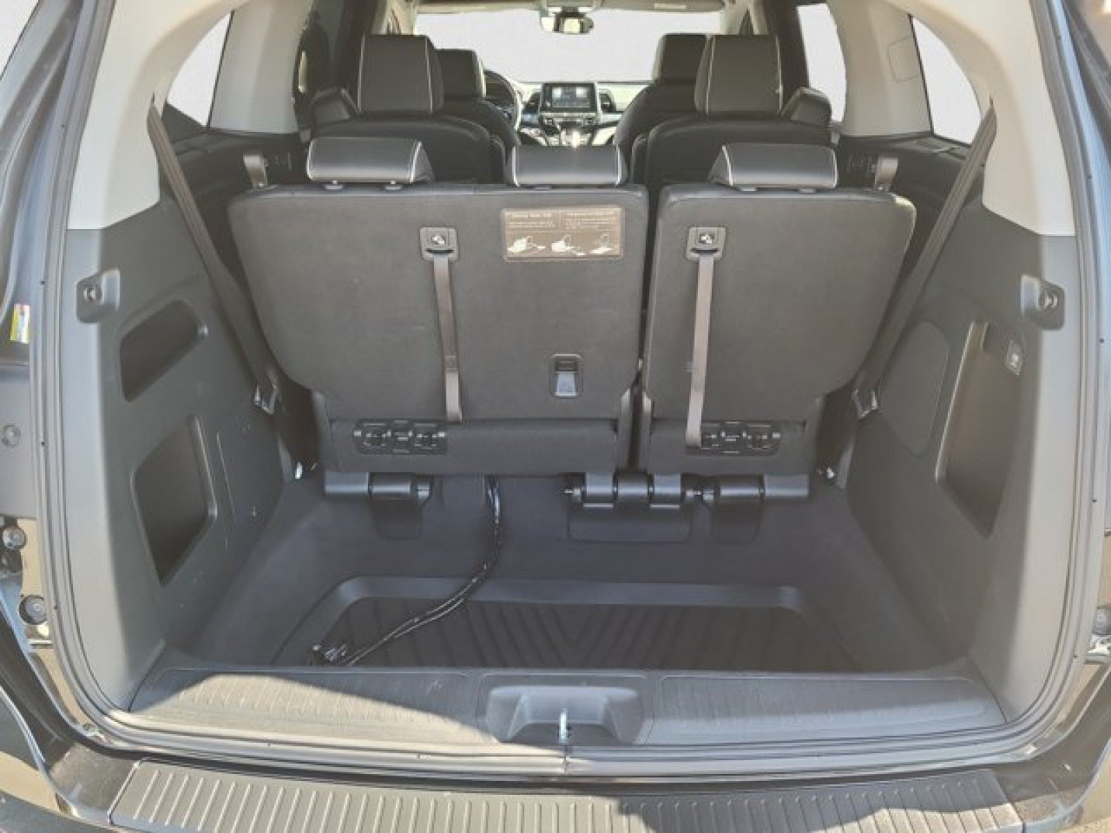 Used 2023 Honda Odyssey Elite image 21