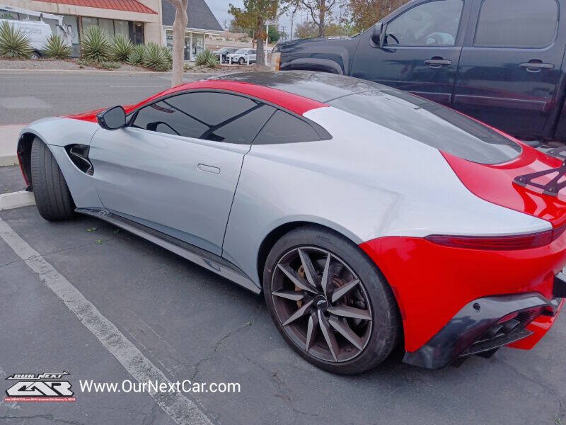 Used 2019 Aston Martin V8 Vantage Coupe RWD image 28