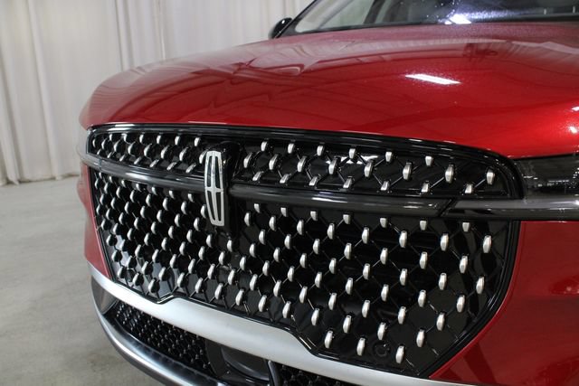 New 2026 Lincoln Nautilus Premier AWD/4WD image 33