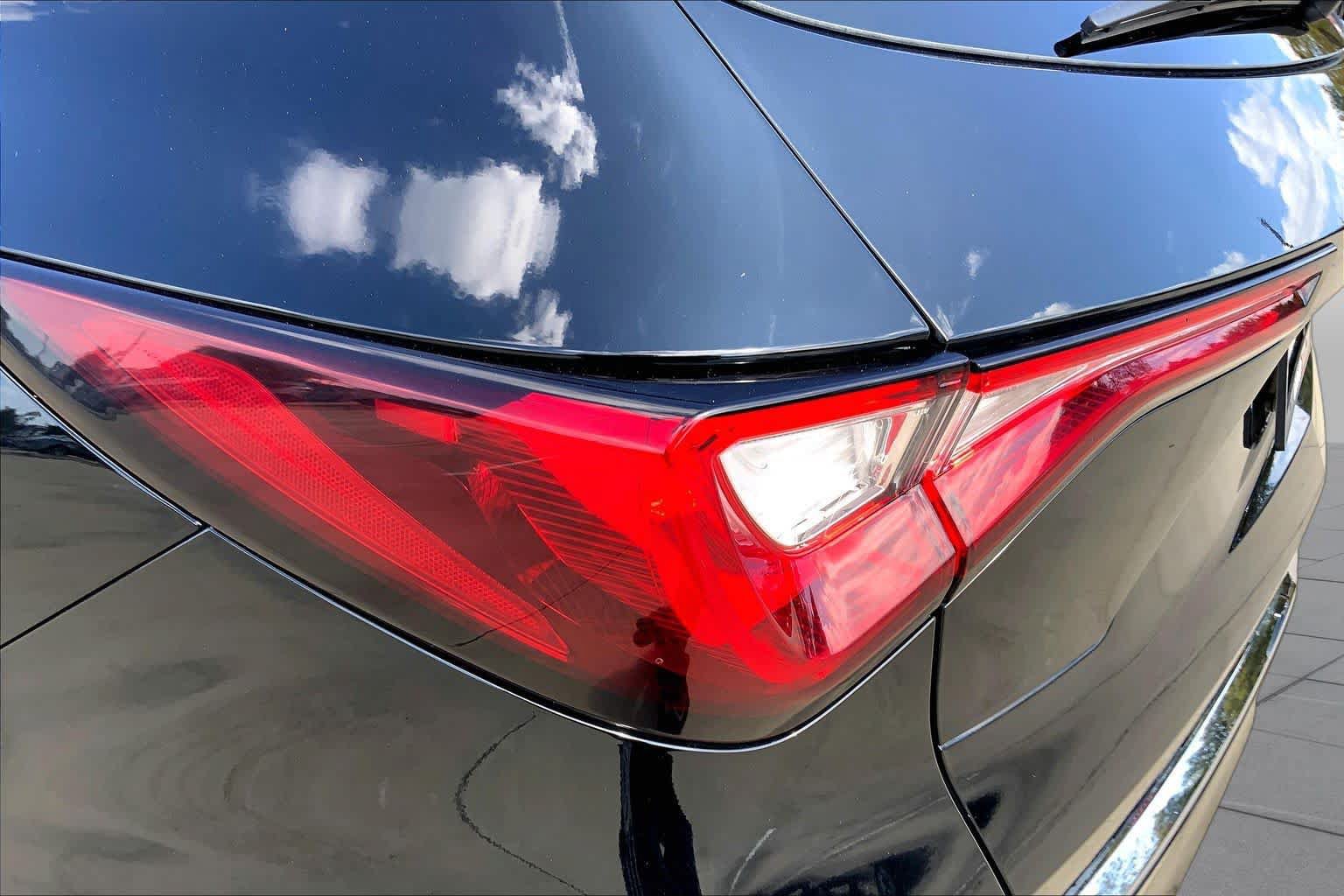Used 2023 Acura MDX w/ Technology Package FWD image 29