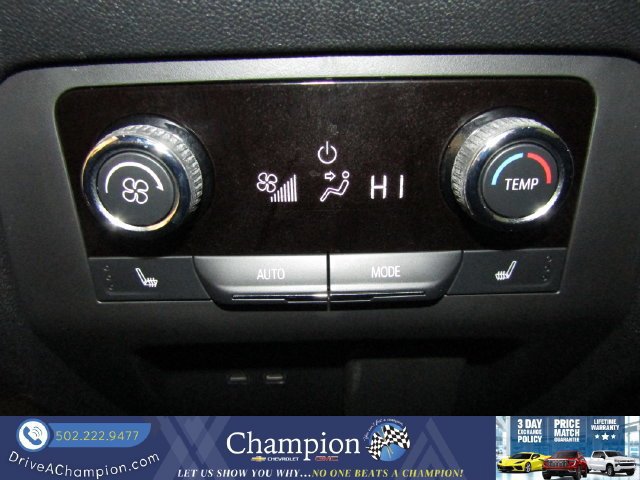 Used 2024 Chevrolet Traverse RS AWD/4WD image 23