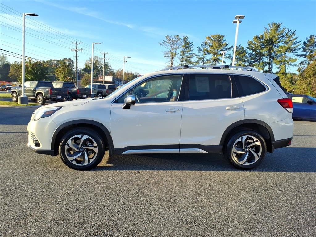 Used 2022 Subaru Forester Touring AWD/4WD image 13