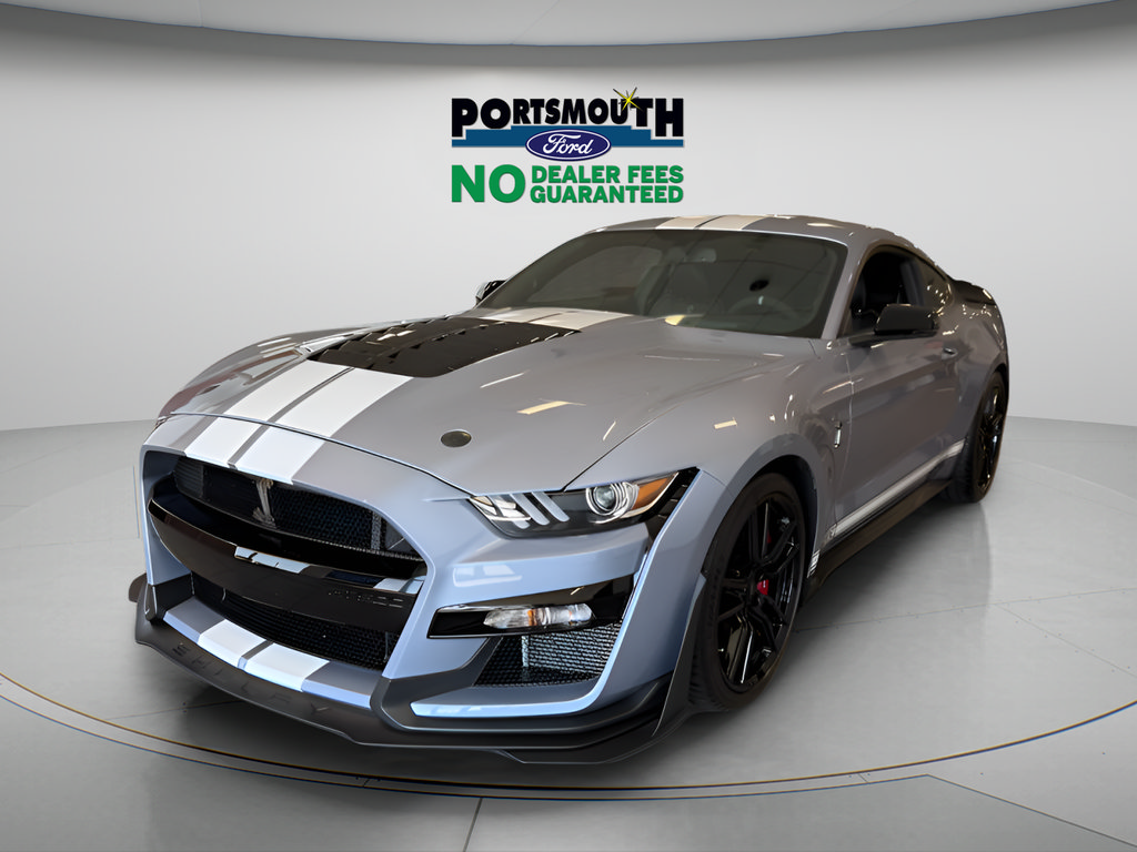 Used 2022 Ford Mustang Shelby GT500 w/ Technology Package RWD image 16