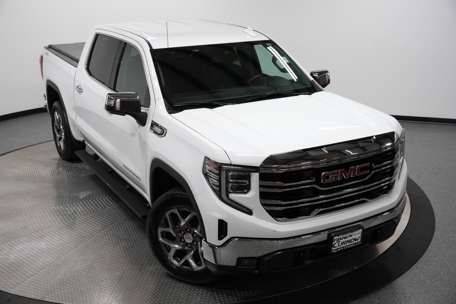 Used 2023 GMC Sierra 1500 SLT image 41