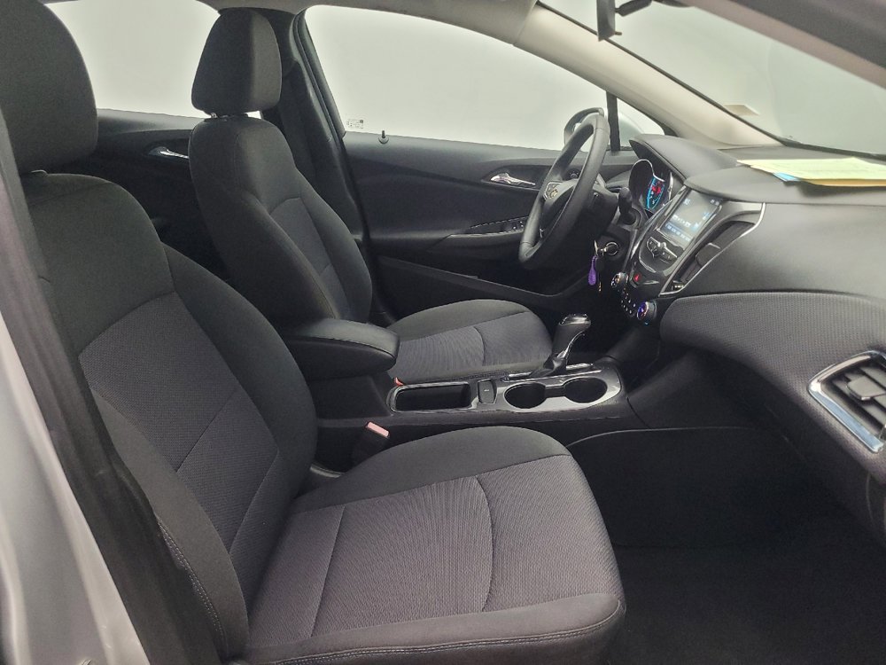 Used 2018 Chevrolet Cruze LT FWD image 21
