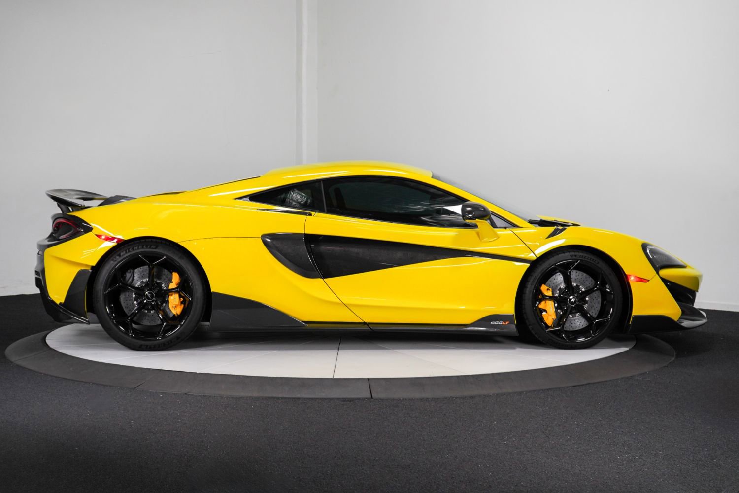 Used 2019 McLaren 600LT image 10