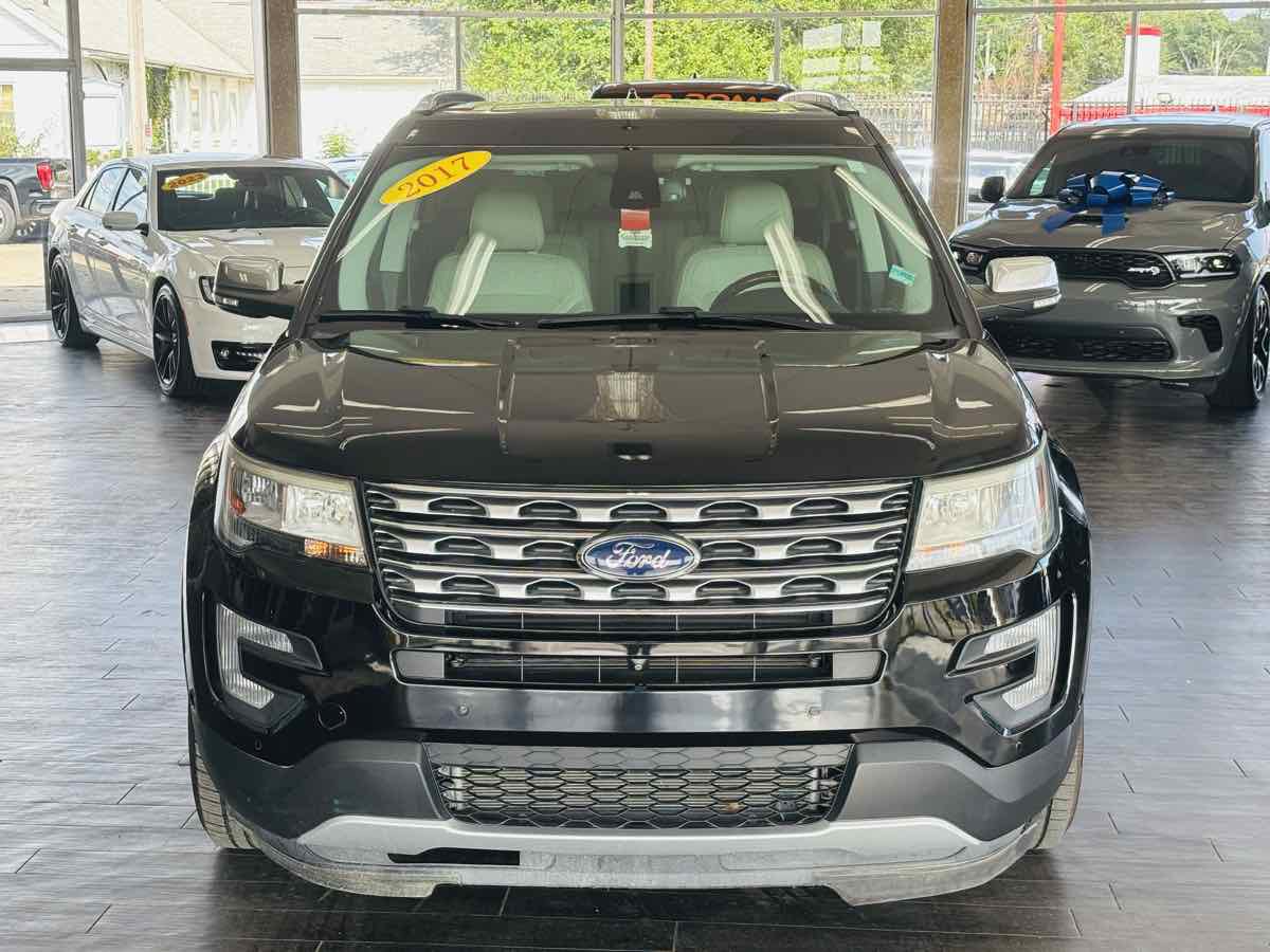Used 2017 Ford Explorer Platinum AWD/4WD image 17