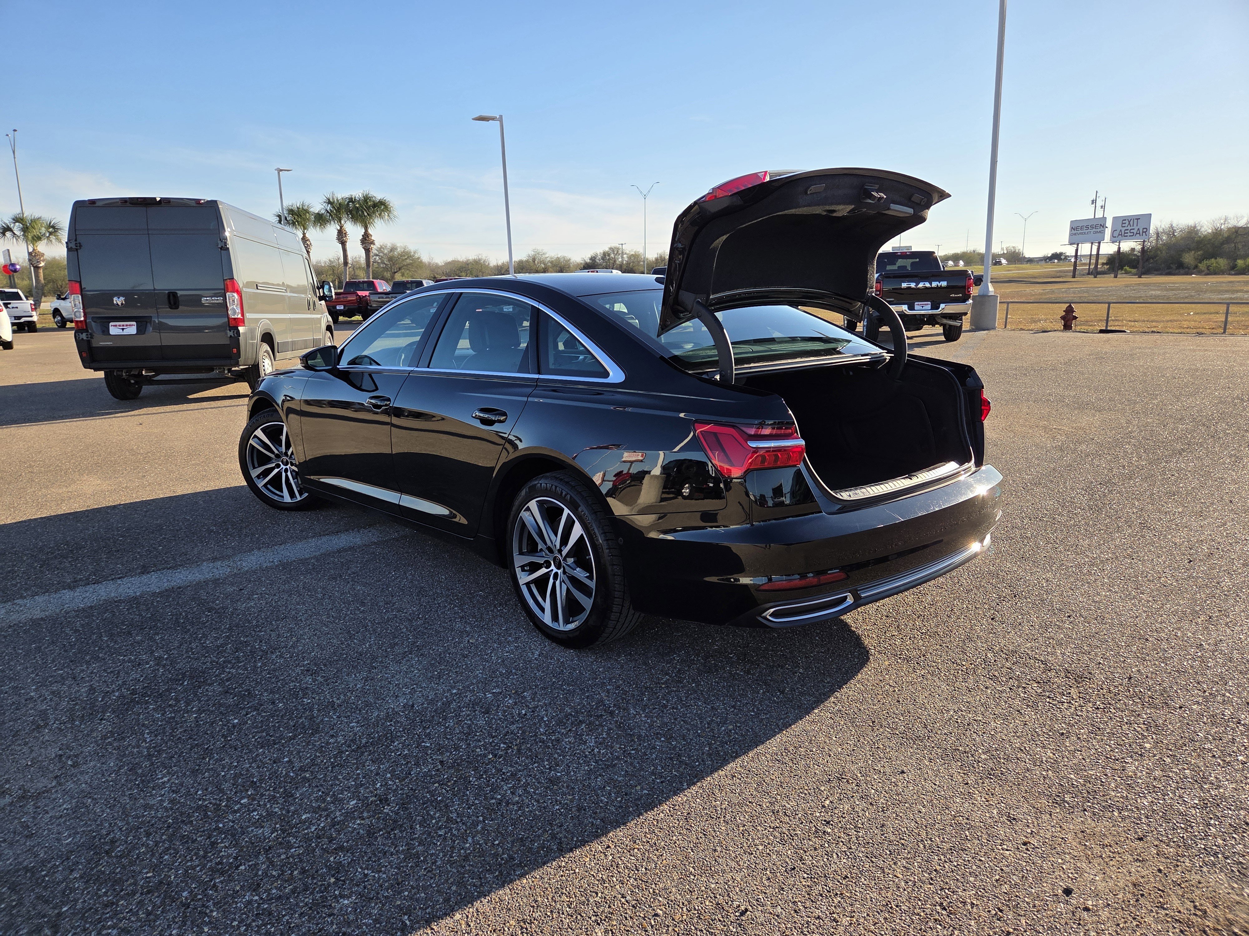 Used 2023 Audi A6 2.0T Premium image 24