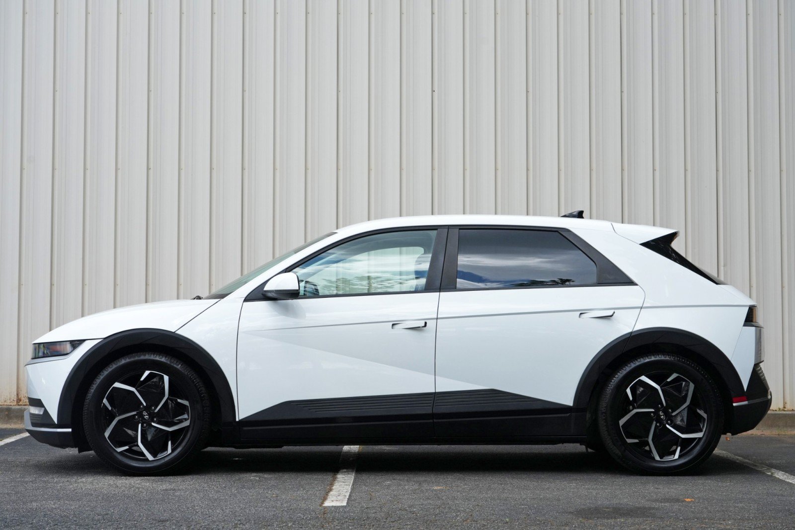 Used 2022 Hyundai Ioniq 5 SE RWD image 8