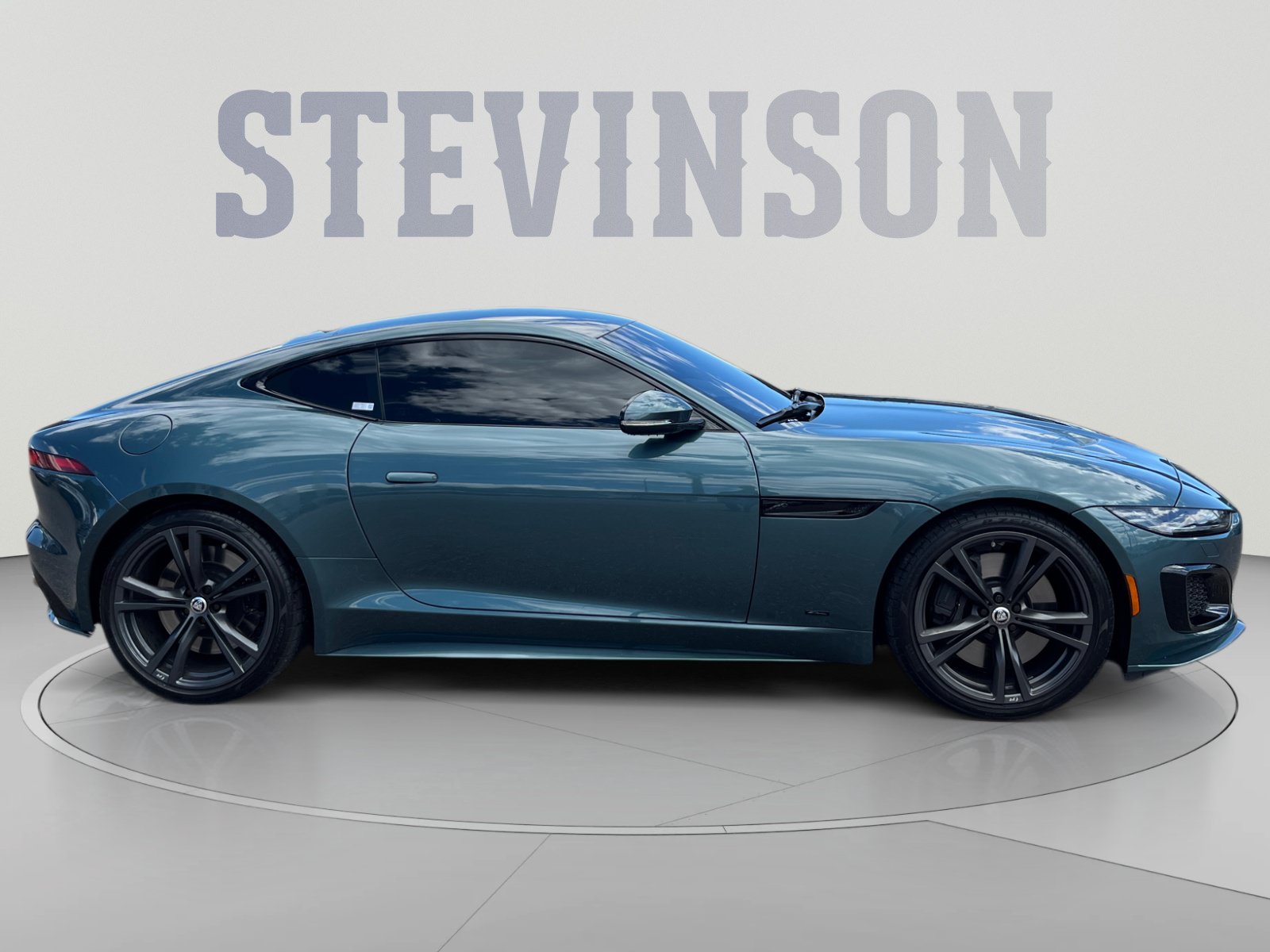 Used 2024 Jaguar F-TYPE R AWD/4WD image 6