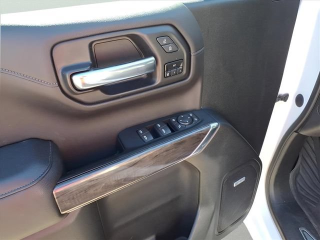 Used 2022 Chevrolet Silverado 1500 LTZ w/ LTZ Premium Package AWD/4WD image 16