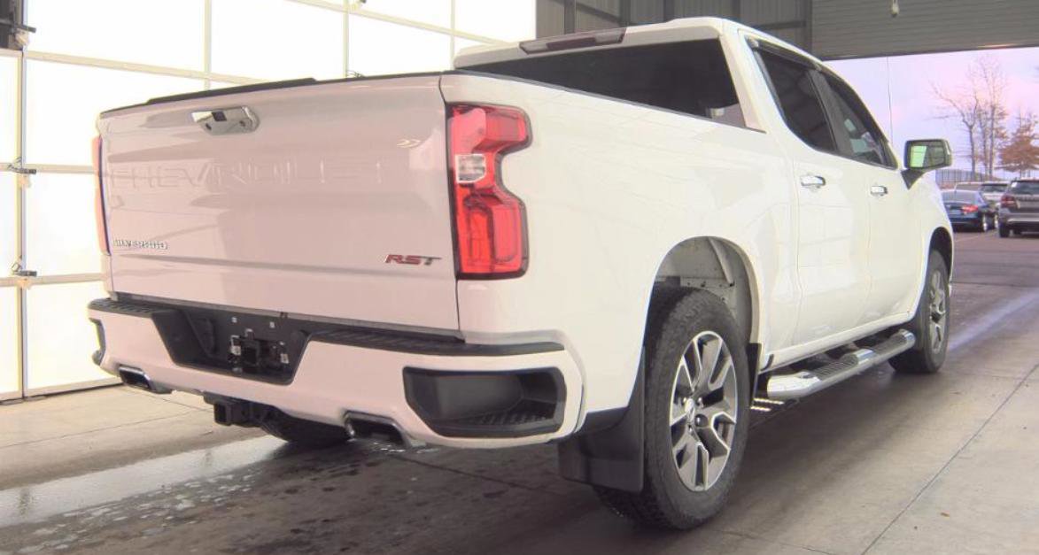 Used 2022 Chevrolet Silverado 1500 RST w/ Z71 Off-Road Package image 5