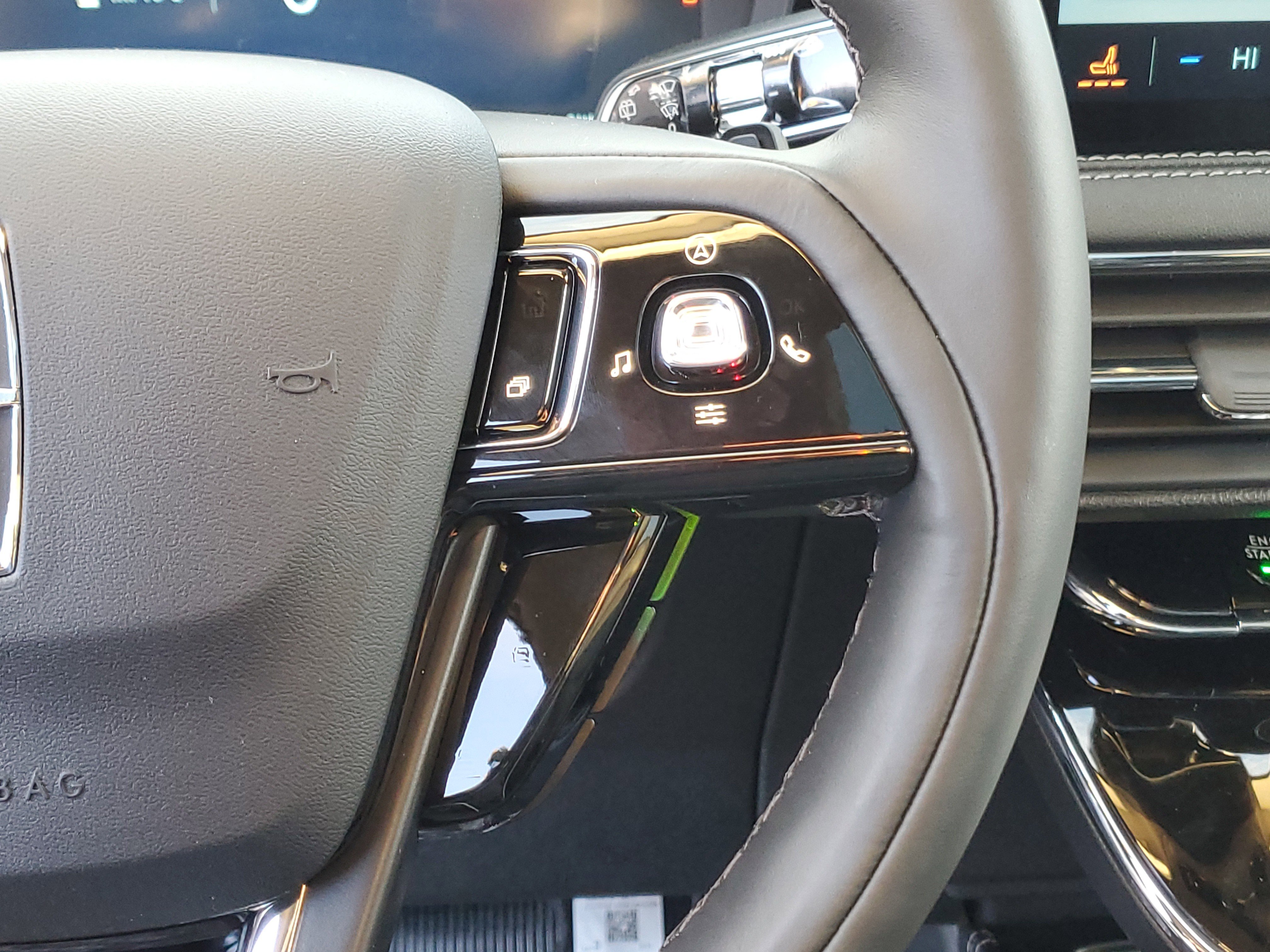 New 2026 Lincoln Corsair Reserve w/ Jet Appearance Package image 18