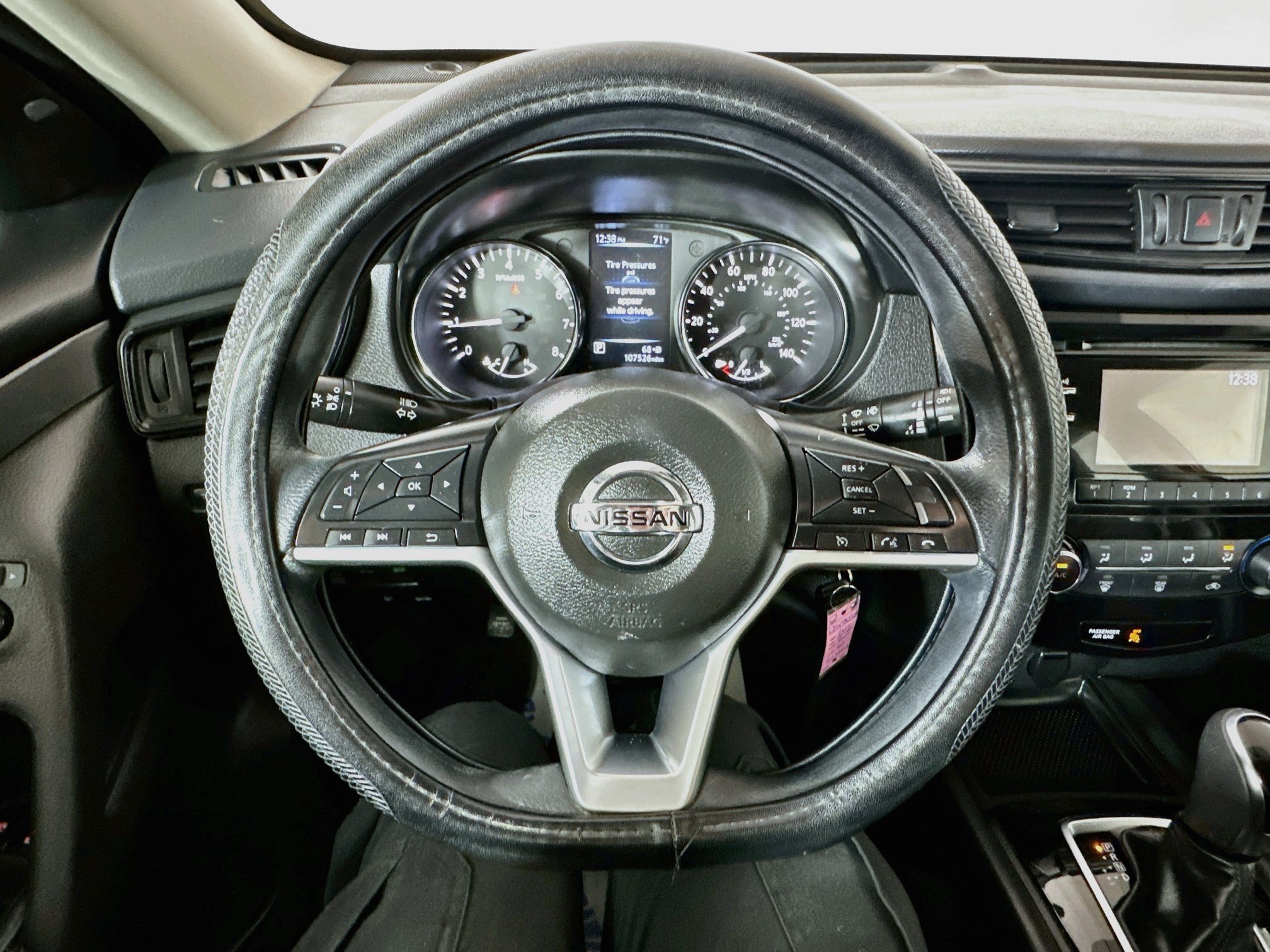 Used 2017 Nissan Rogue S AWD/4WD image 11