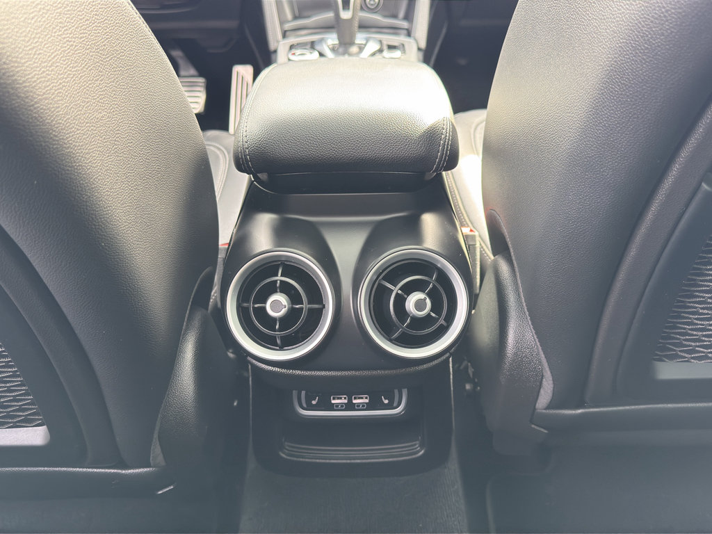 Used 2024 Alfa Romeo Stelvio Ti image 38