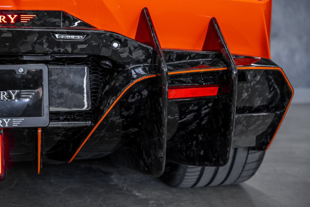 Used 2024 Lamborghini Revuelto AWD/4WD image 22