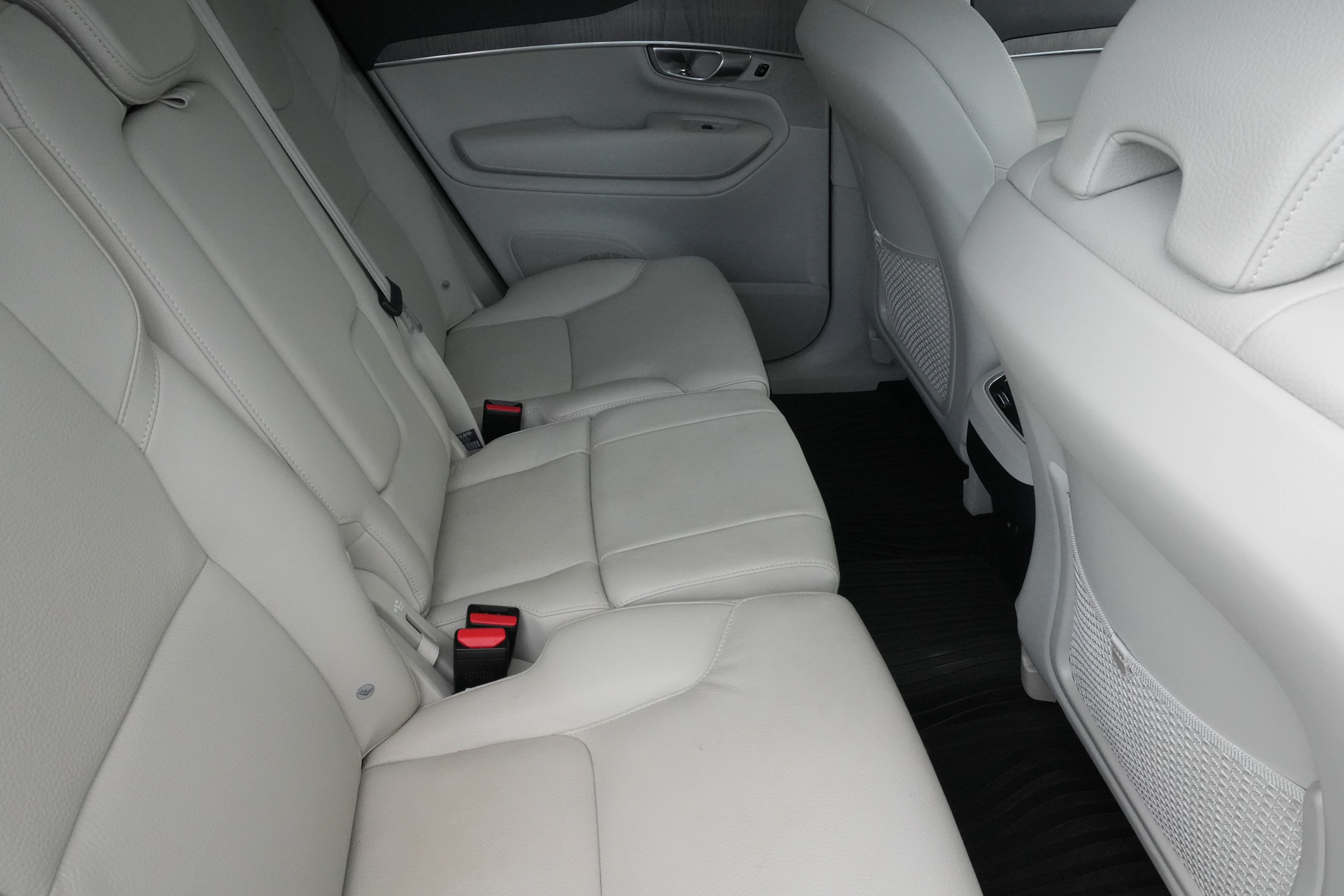 Used 2023 Volvo XC90 B6 Plus w/ Protection Package Premier AWD/4WD image 36