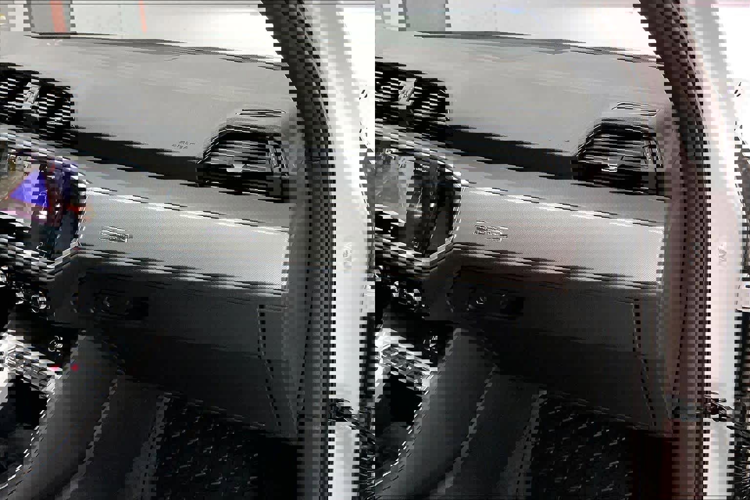 Certified 2025 Audi Q3 2.0T Premium image 18