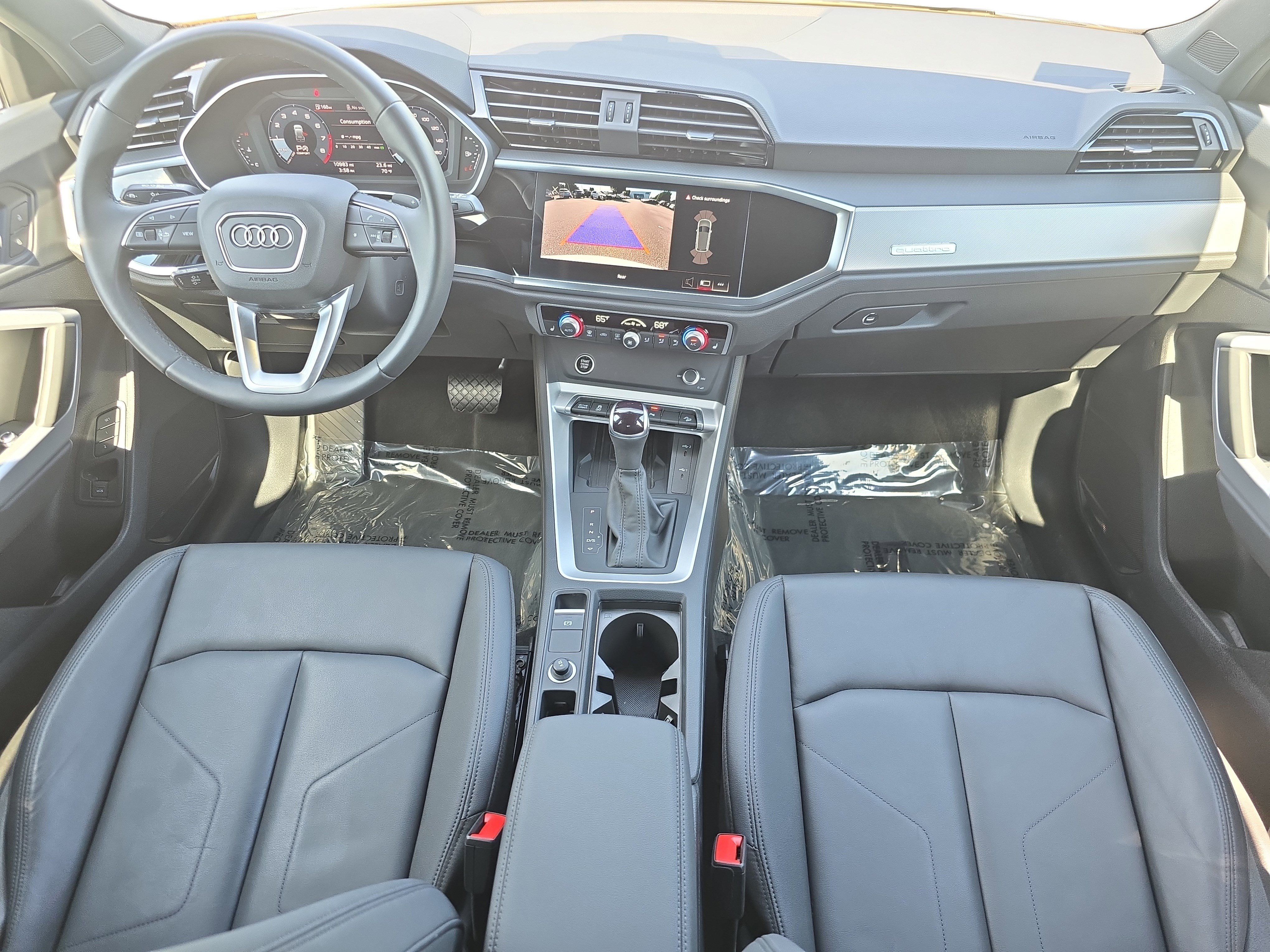 Used 2025 Audi Q3 2.0T Premium w/ Convenience Package AWD/4WD image 9