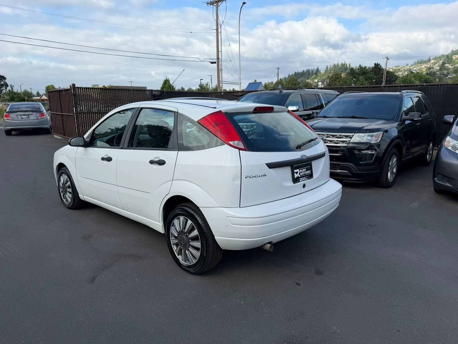 Used 2007 Ford Focus S FWD image 7