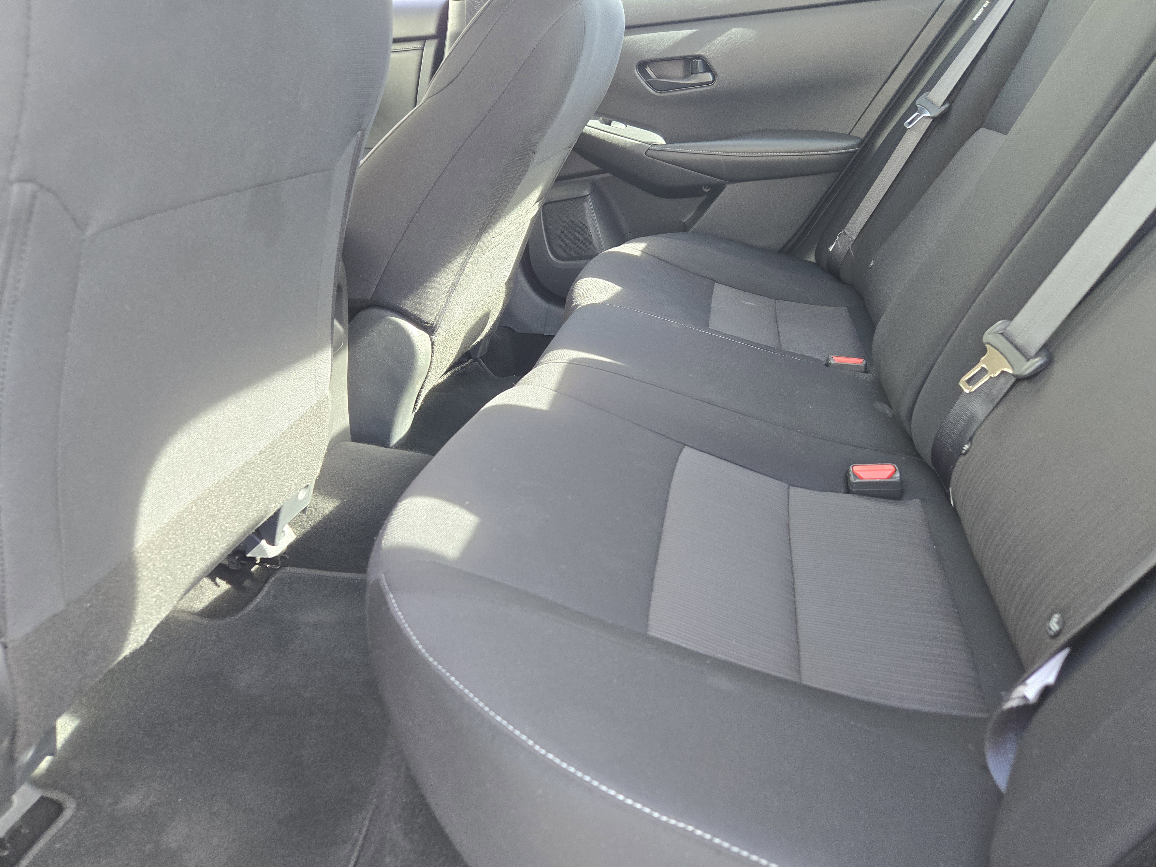 Used 2024 Nissan Sentra SV image 32