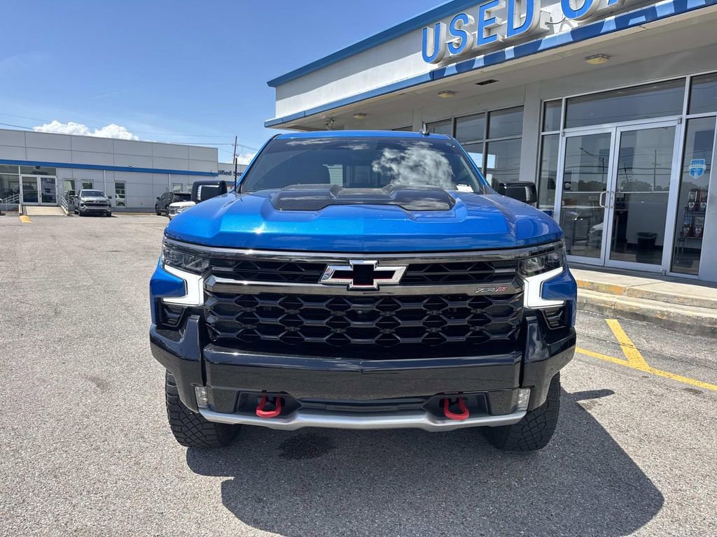 Used 2022 Chevrolet Silverado 1500 ZR2 w/ Technology Package image 2