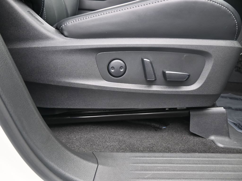 Used 2023 INFINITI QX60 Luxe w/ Performance Audio Package image 44