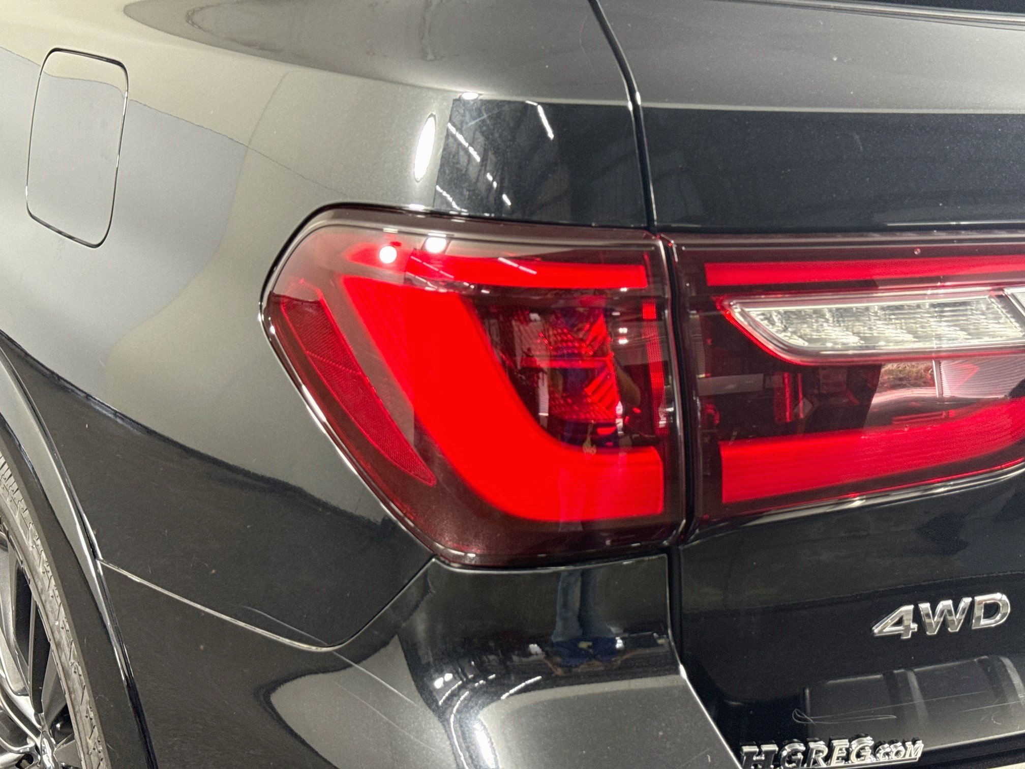 Used 2023 INFINITI QX80 Sensory w/ Cargo Package AWD/4WD image 35