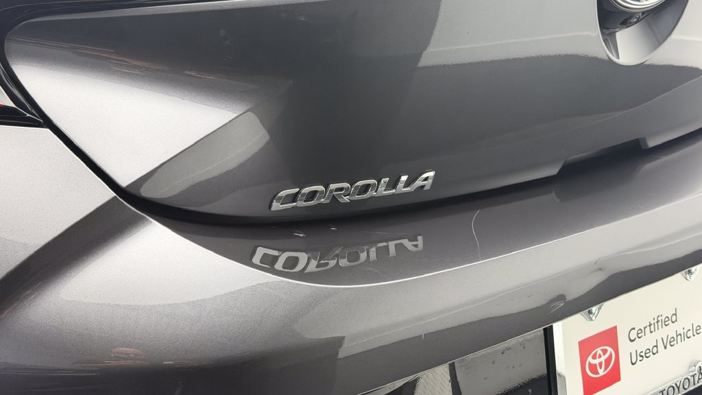 Certified 2025 Toyota Corolla SE FWD image 7
