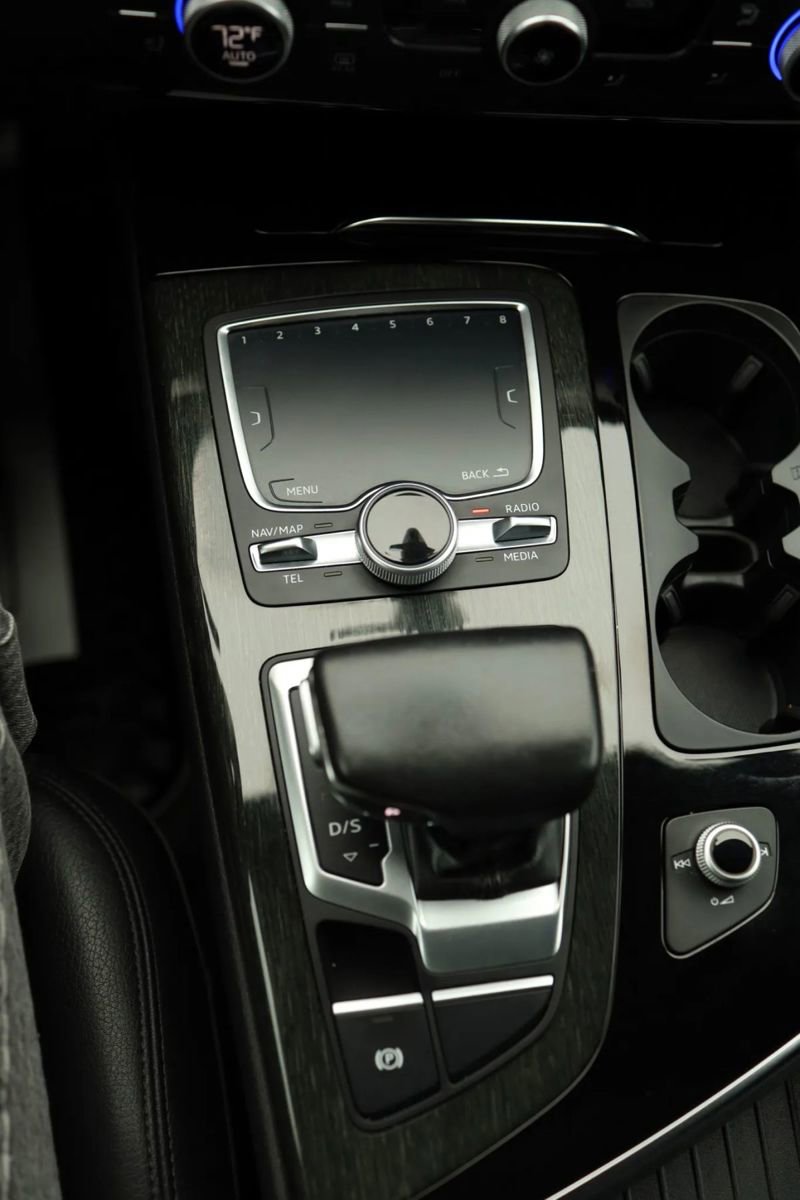 Used 2017 Audi Q7 3.0T Premium Plus w/ Premium Plus Package image 30