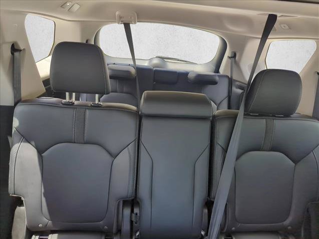 Used 2025 Honda Pilot Touring image 27