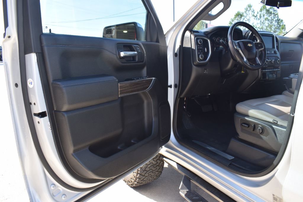 Used 2019 Chevrolet Silverado 1500 LT image 8