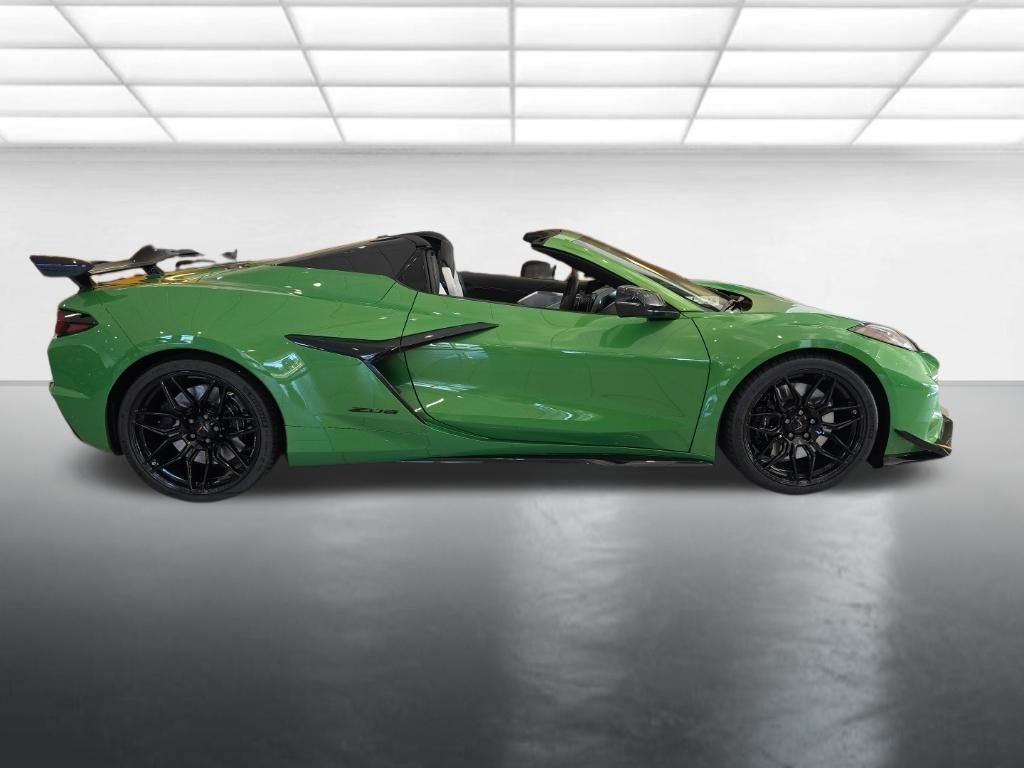 New 2027 Chevrolet Corvette Z06 RWD image 7