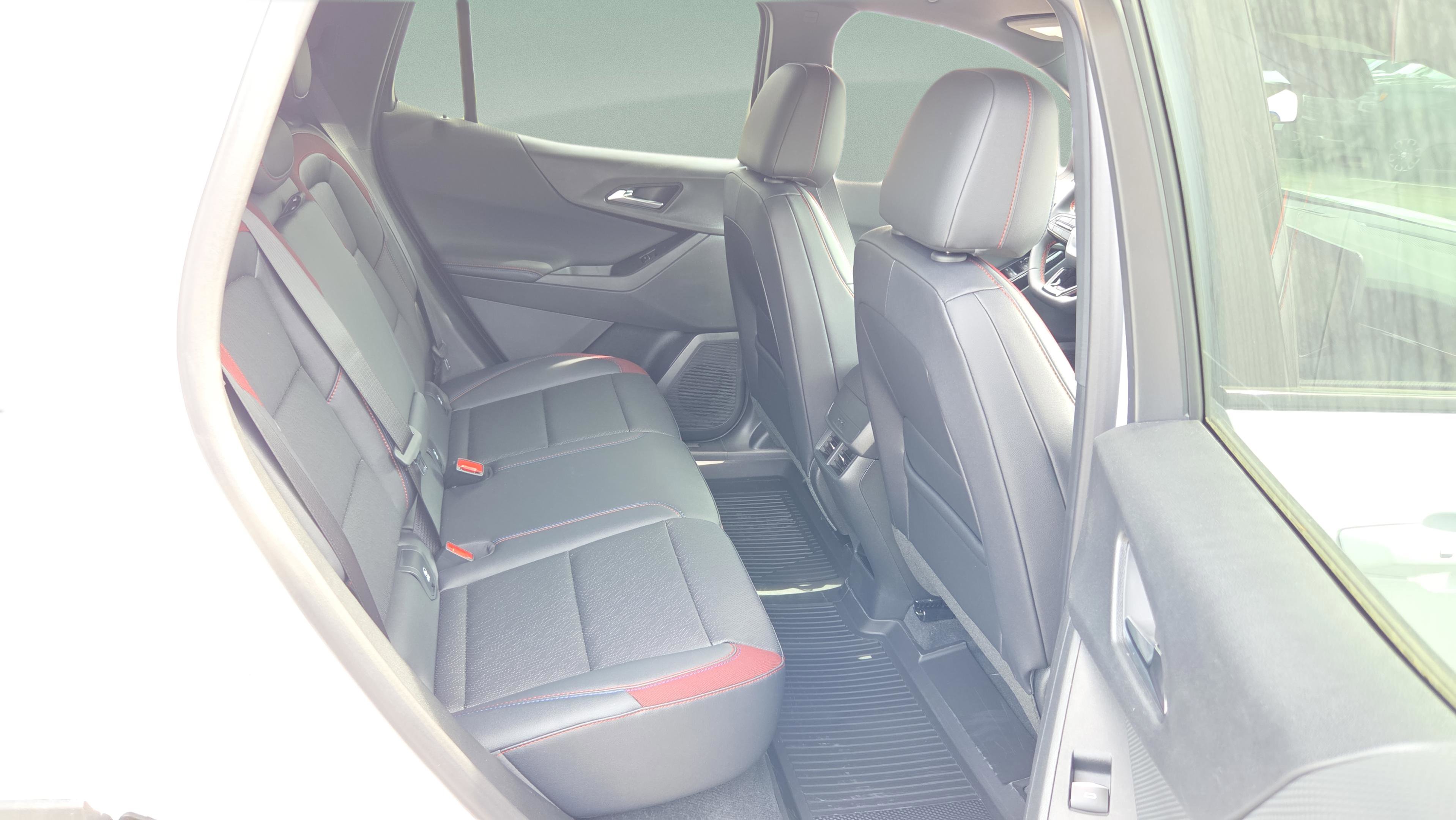 New 2026 Chevrolet Equinox RS FWD image 18