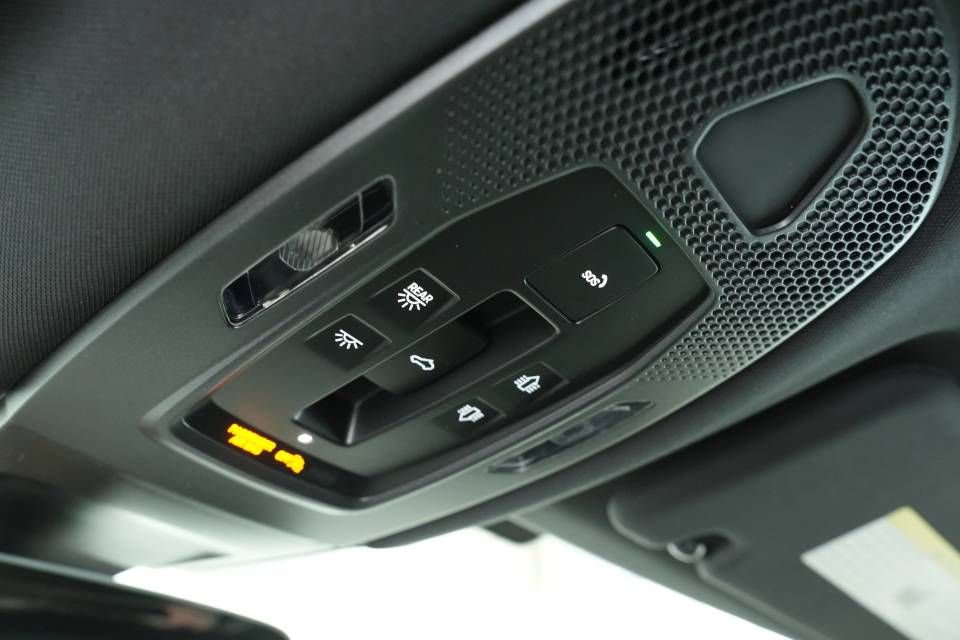 New 2025 Porsche Panamera 4 image 35