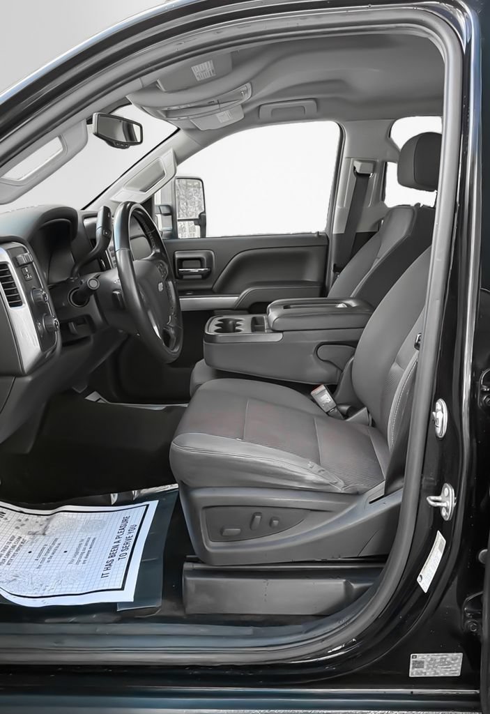 Used 2018 Chevrolet Silverado 2500 LT w/ LT Convenience Package AWD/4WD image 12