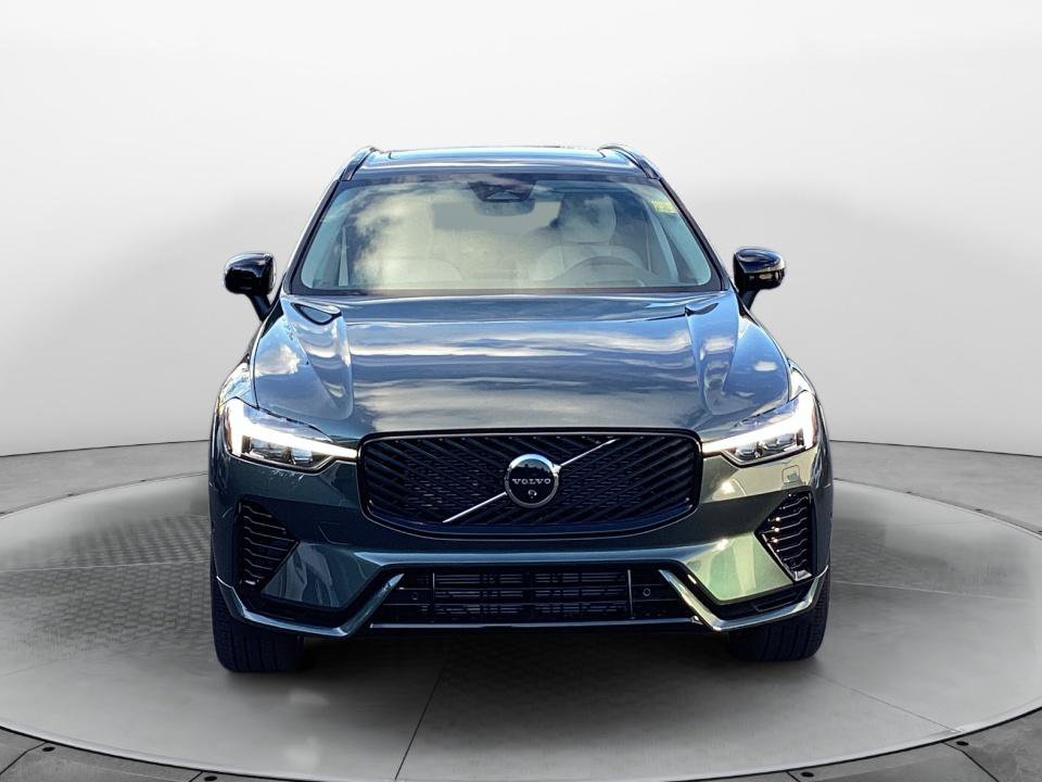 New 2027 Volvo XC60 T8 Ultra AWD/4WD image 2