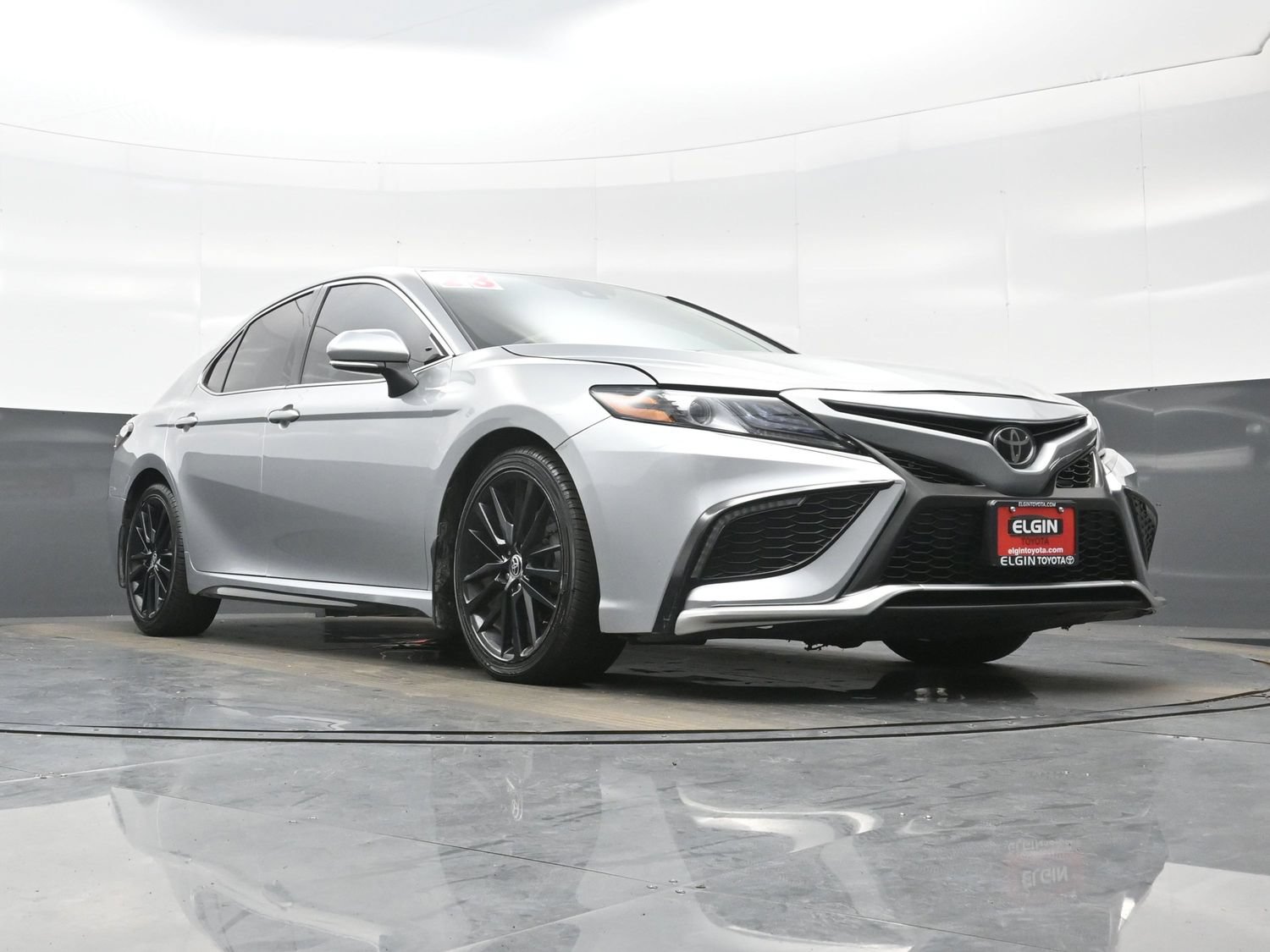 Used 2023 Toyota Camry XSE FWD image 28